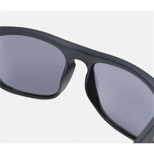 Classic Polarizer Sunglasses For Adults Modern Style Driving
