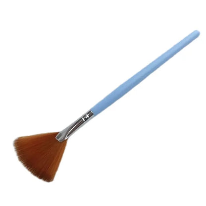 Fan-Shaped Facial Cosmetics Brush