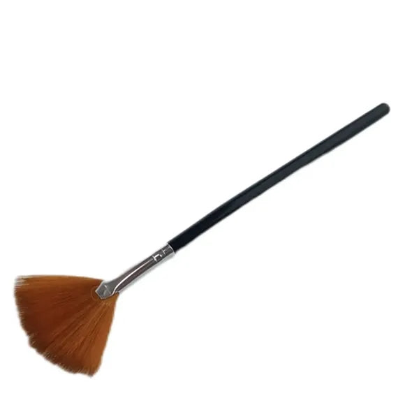 Fan-Shaped Facial Cosmetics Brush