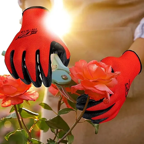 Rubber-Coated Garden Gloves (1 Pair, Shipping Included)