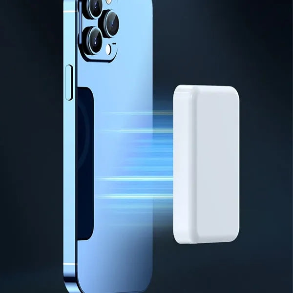 Long battery life portable magnetic power bank charger