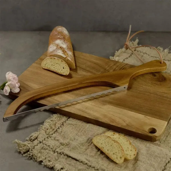 Wood Handle Bread Knife With Serrated Blade For Kitchen Use