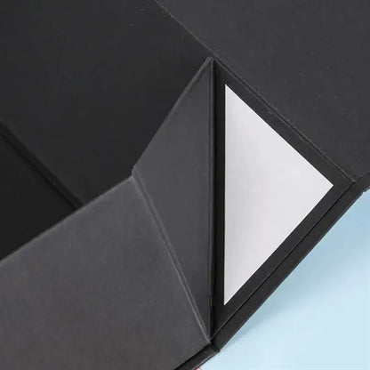 Gift Box with Magnetic Closure
