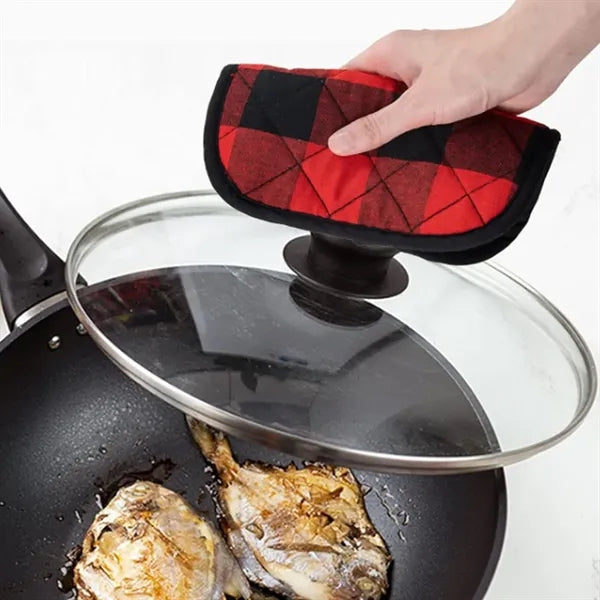 Quilted Pot Holder with Hanging Loop