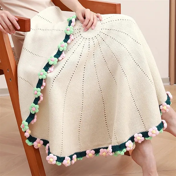 Round Crocheted Rose Bouquet Blanket
