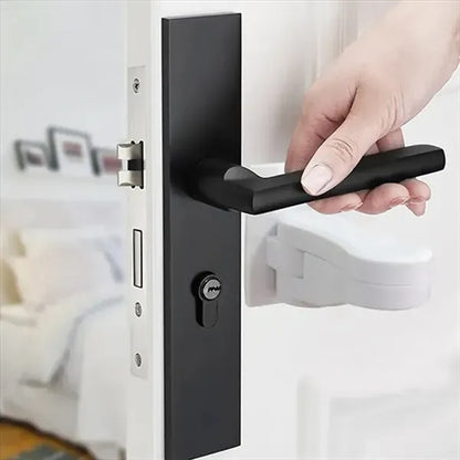 Door lever lock