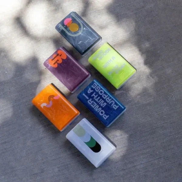 GOMI TRANSLUCENT PORTABLE CHARGER