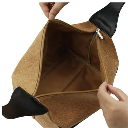 Eco friendly wood texture lunch bag with leather handle idea