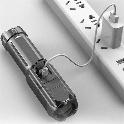 Zoomable Rechargeable LED Flashlight
