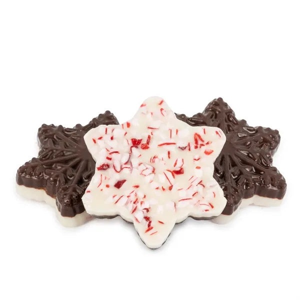 Gift tin with Peppermint Bark Shapes