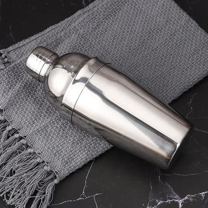 18 oz Cocktail Shaker