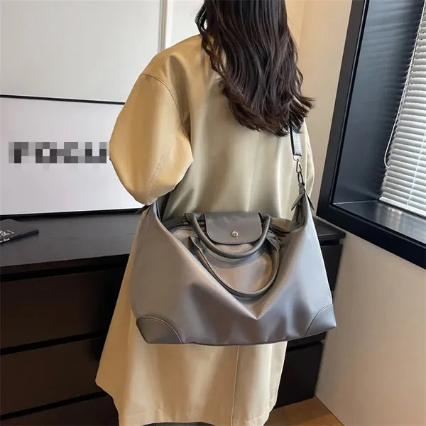 Lightweight Large Capacity Travel Bag for Gym or Trip