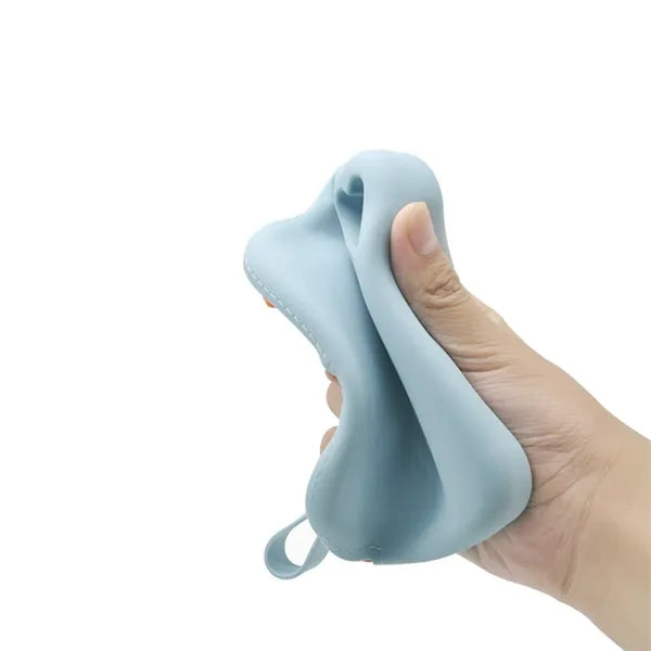 Portable Multi-Functional Compact Silicone Pet Treat Pouch