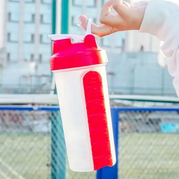 20Oz. Protein Shaker Bottle with Integrated Pill Organizer