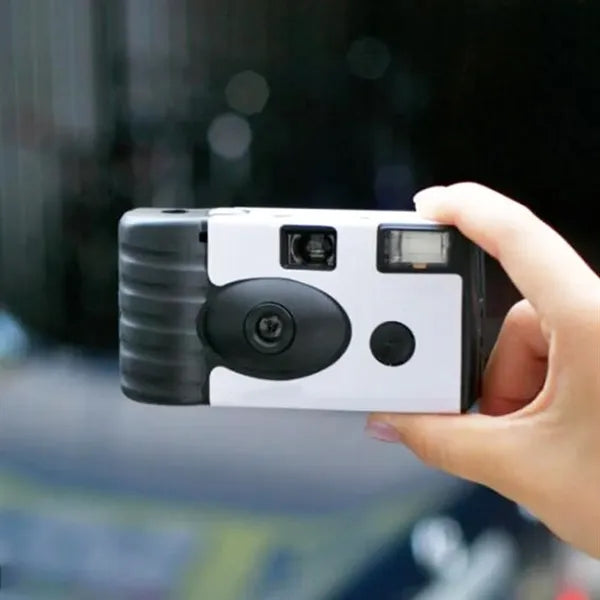 Customizable Single-Use Disposable Cameras with Flash