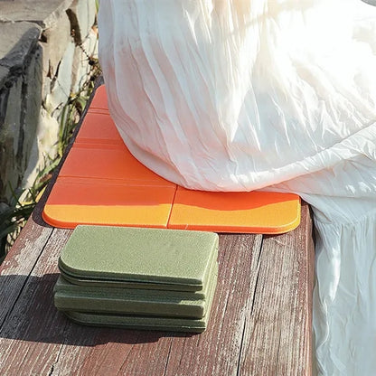 Foldable Waterproof Insulated Portable Outdoor Cushion