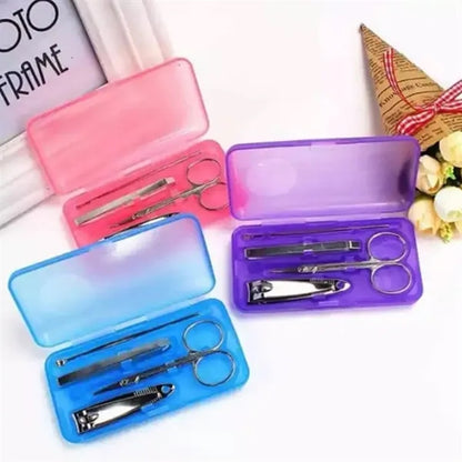 Mini Travel Manicure Set in Translucent Case