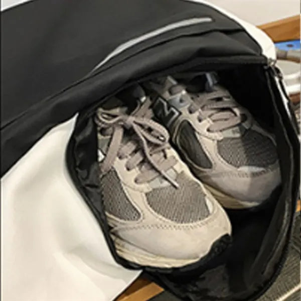Badminton Waterproof Shoulder Independent Shoe Compartment