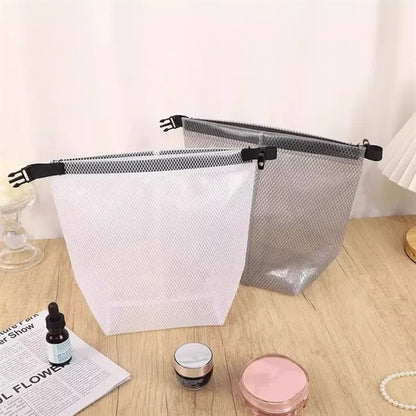 Buckle Design Fitness Wash Bag