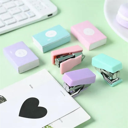 Mini Non-Slip Portable Stapler with Tail Staple Remover