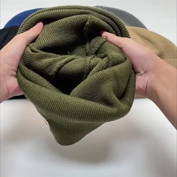 Knitted Hat With Blank Logo Can Be Embroidered
