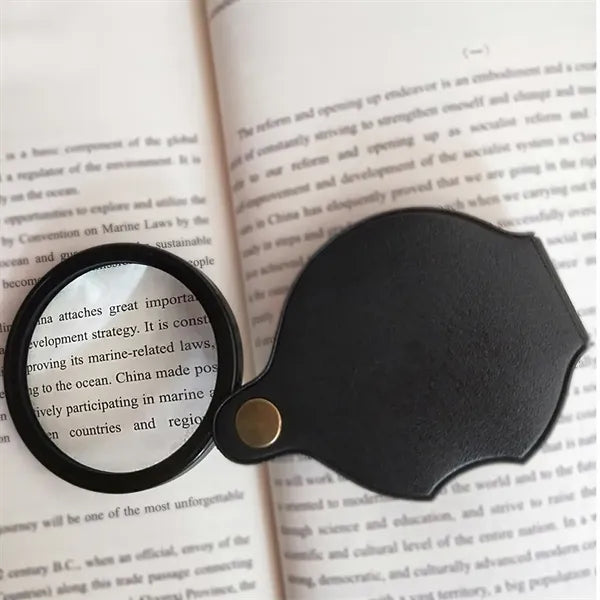 Foldable Sturdy Anti-Scratch Compact Leather-Cased Magnifier