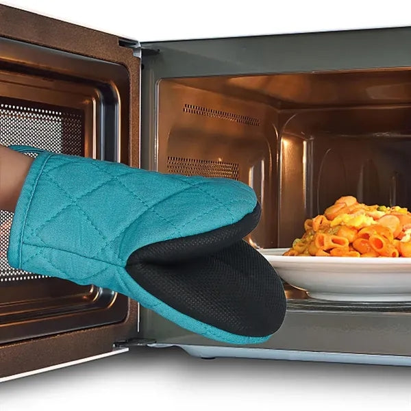 Dexterous Anti-Slip Thermal Cooking Glove with Hangable Loop