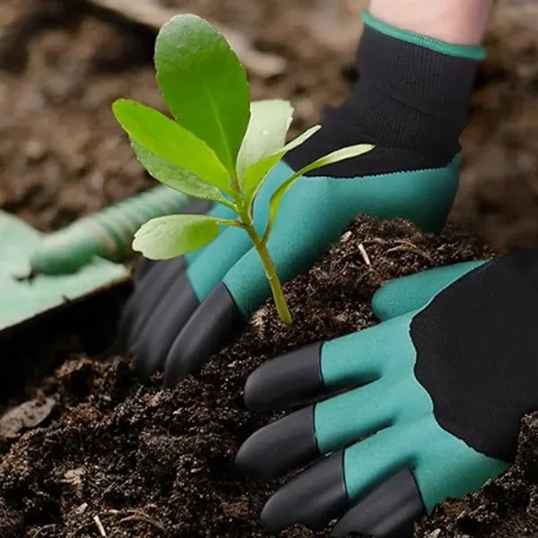 Gardening Gloves with Built-in Claws