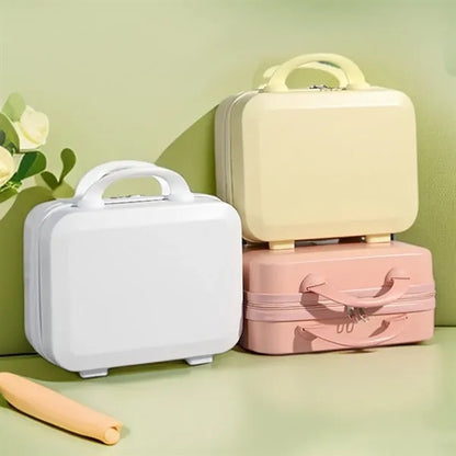 Lightweight Scratchproof Portable Cosmetic Bag with Handle