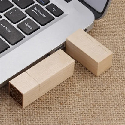 Compact Seal-Shaped High-Speed Wooden USB 3.0 Flash Drive