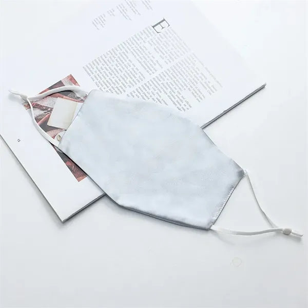 Adjustable Skin-Friendly Breathable Smooth Silk Face Mask