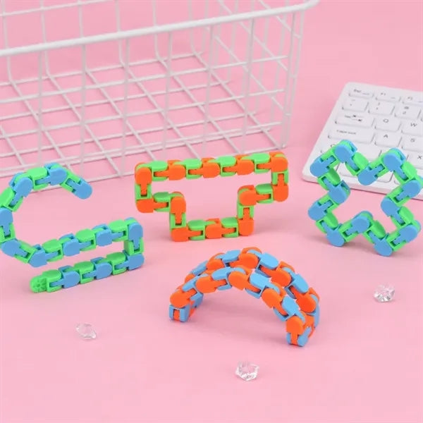 Wacky Tracks Snap 24links Fidget Toys