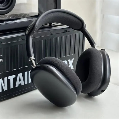 Long Battery Life Noise-Cancelling Bluetooth Headphones