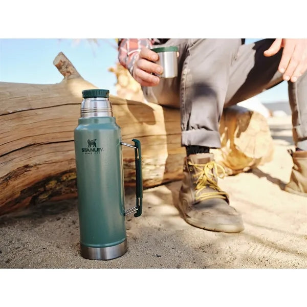 Stanley Legendary Classic Bottle 48oz