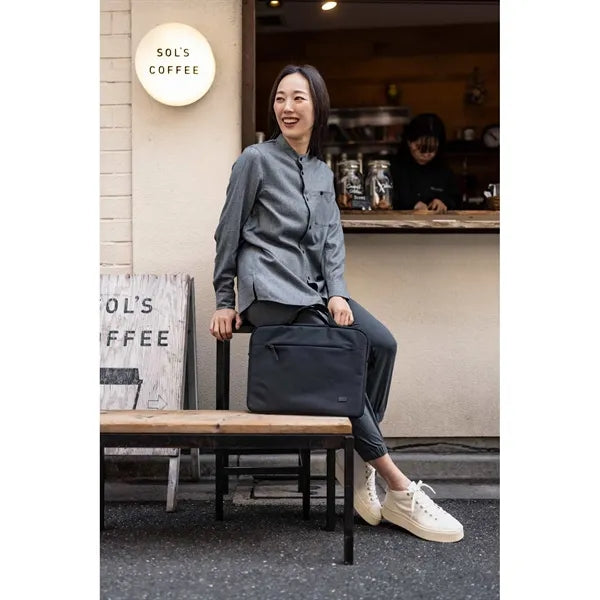 Case Logic Invigo Recycled 16' Messenger Bag