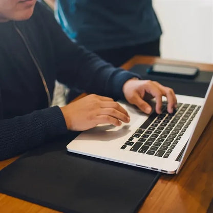 Jacob Wireless Charging Mouse Pad