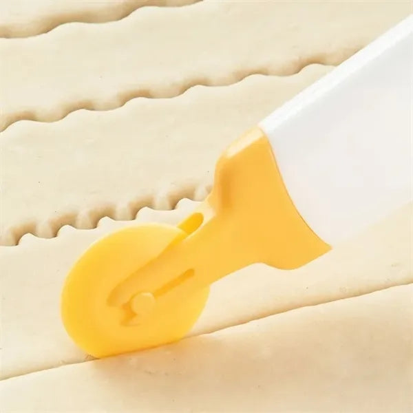 4-in-1 Pasta Cutter Wheel with Interchangeable Rollers