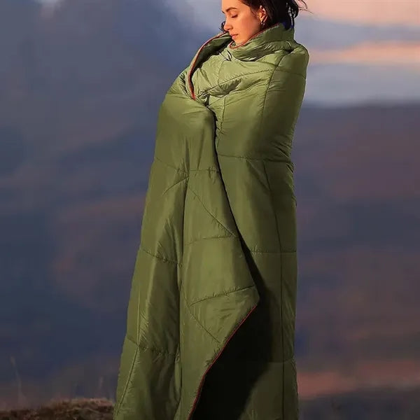 Outdoor Warm Puffy Camping Blanket Waterproof