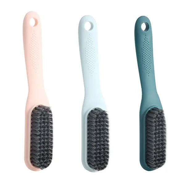 Household cleaning brushes