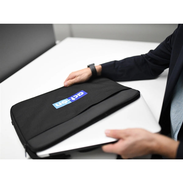 Midtown Slim Laptop Portfolio