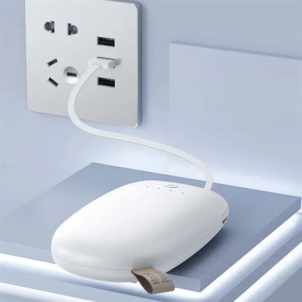 Versatile Portable long-lasting mini 6000 mAh power bank