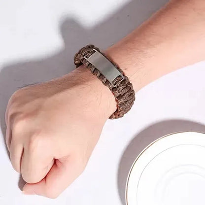 Paracord Bracelet with Metal Plate