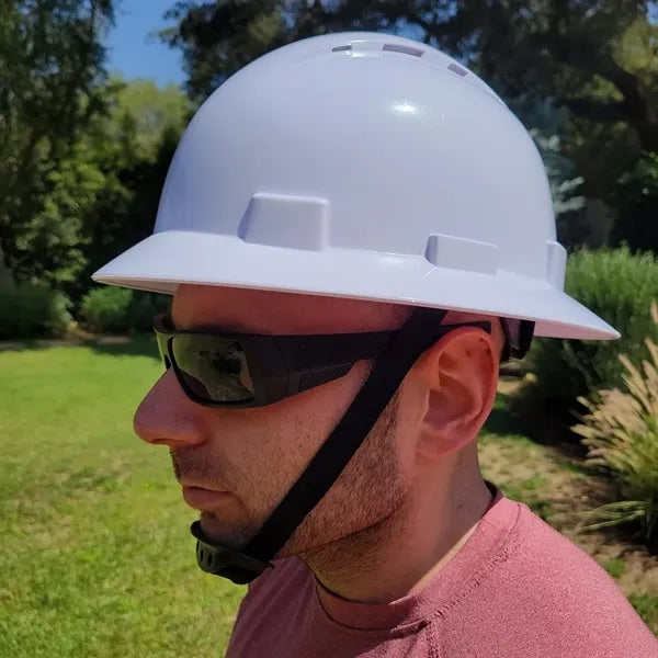 Full brim ventilated hard hat
