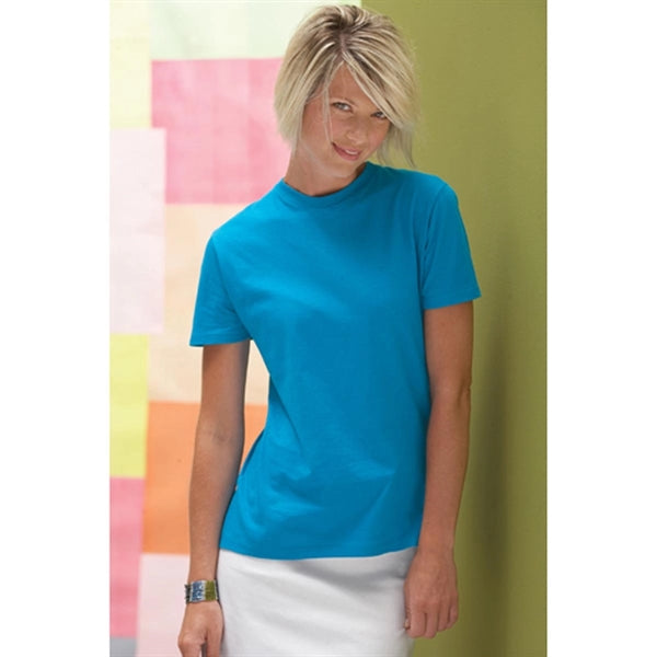 Hanes Women's Classic Fit Ringspun T-Shirt