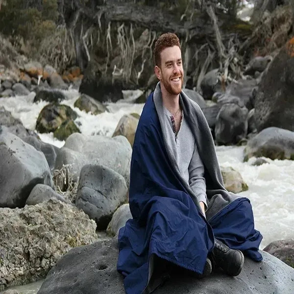 Waterproof Foldable Fleece Stadium Blanket