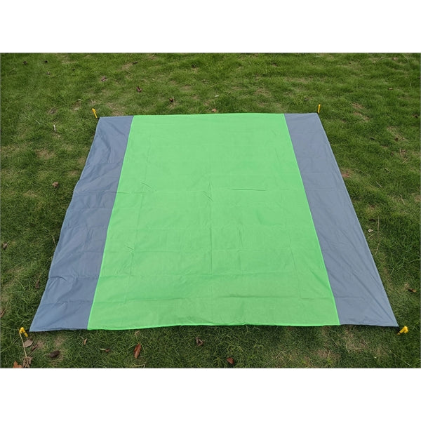 Pocket Picnic Blanket with 4 Stakes