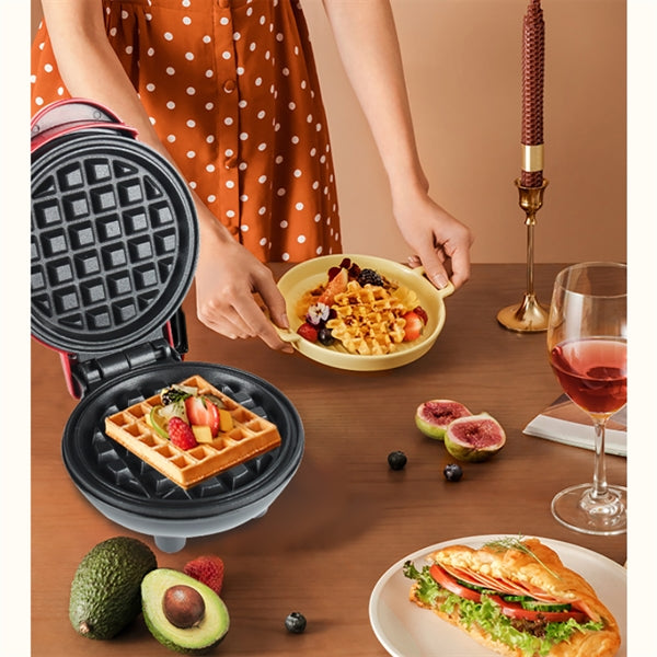 Mini waffle maker