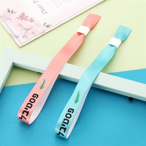 Free Desigh Disposable Advertising Wristbands