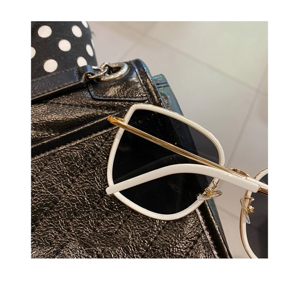 Oversized Square Metal Frame Sunglasses